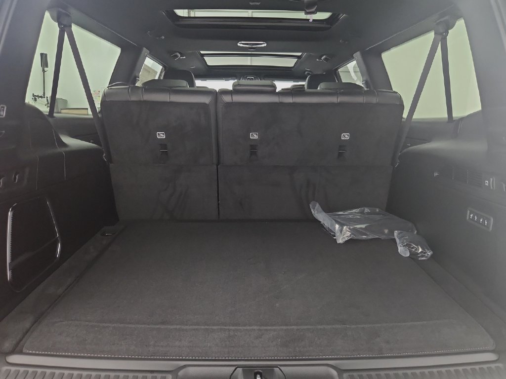 New 2026 Jeep Grand Wagoneer L 4WD w/ Premium Group I image 32
