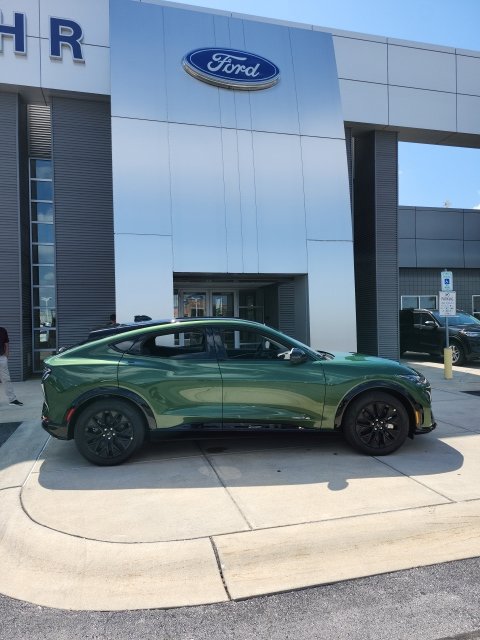 New 2026 Ford Mustang Mach-E Premium w/ Sport Appearance Package AWD/4WD image 9