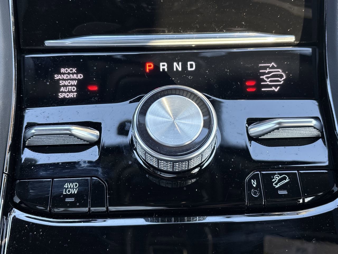 Used 2025 Jeep Grand Cherokee Summit image 28