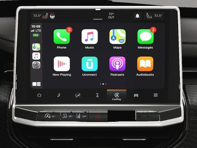 Certified 2025 Jeep Compass Latitude w/ Convenience Group image 22