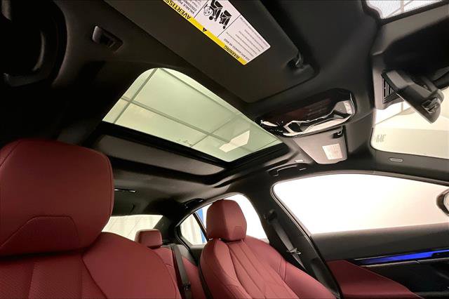 New 2025 BMW i5 xDrive40 w/ Premium Package image 26