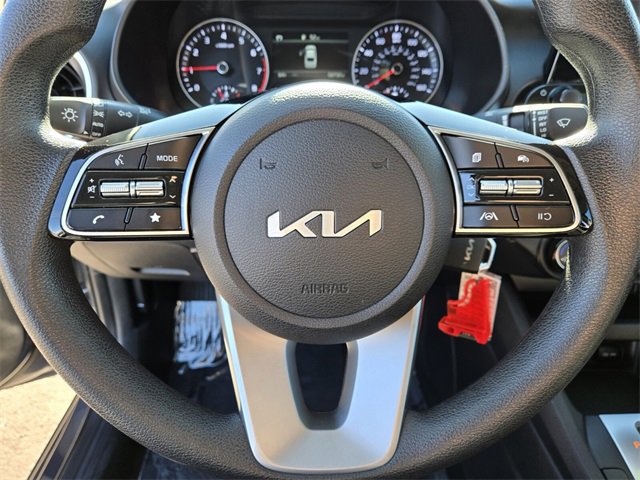 Used 2023 Kia Forte LXS image 24