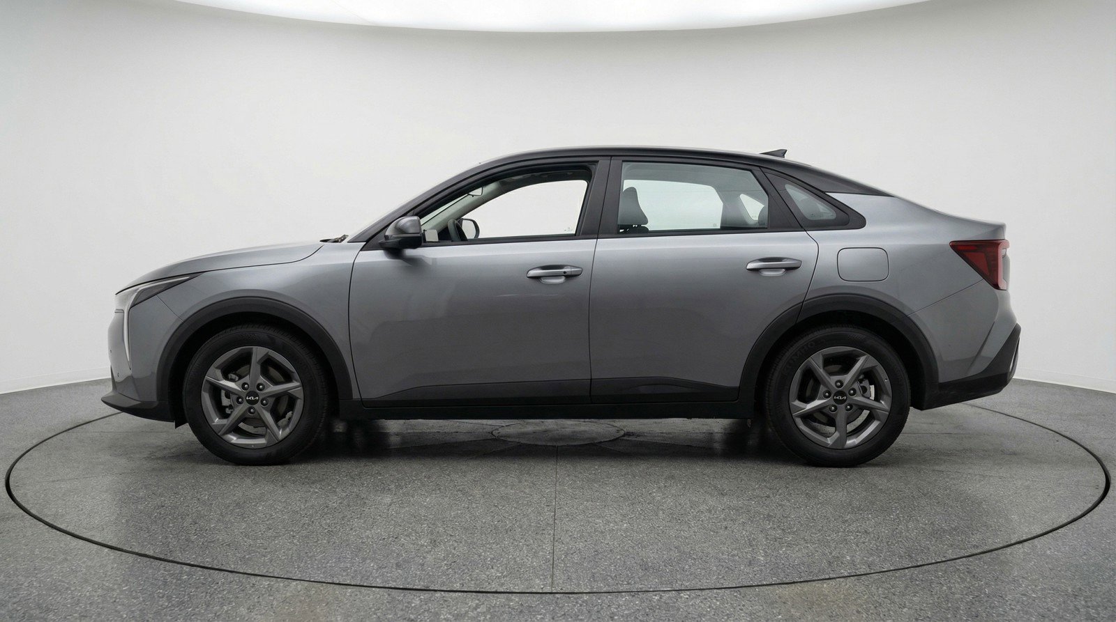 Used 2025 Kia K4 LXS FWD image 5