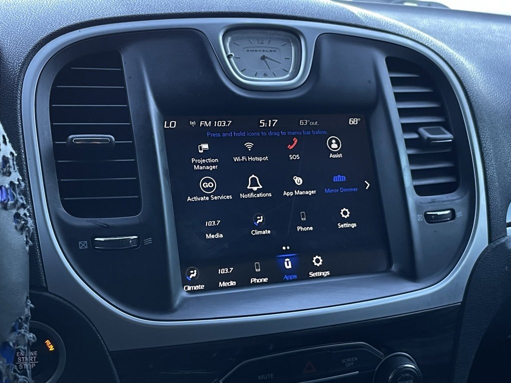 Used 2022 Chrysler 300 Touring w/ Sport Appearance Package image 19