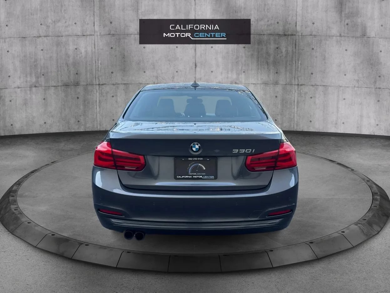 Used 2017 BMW 330i Sedan RWD image 6