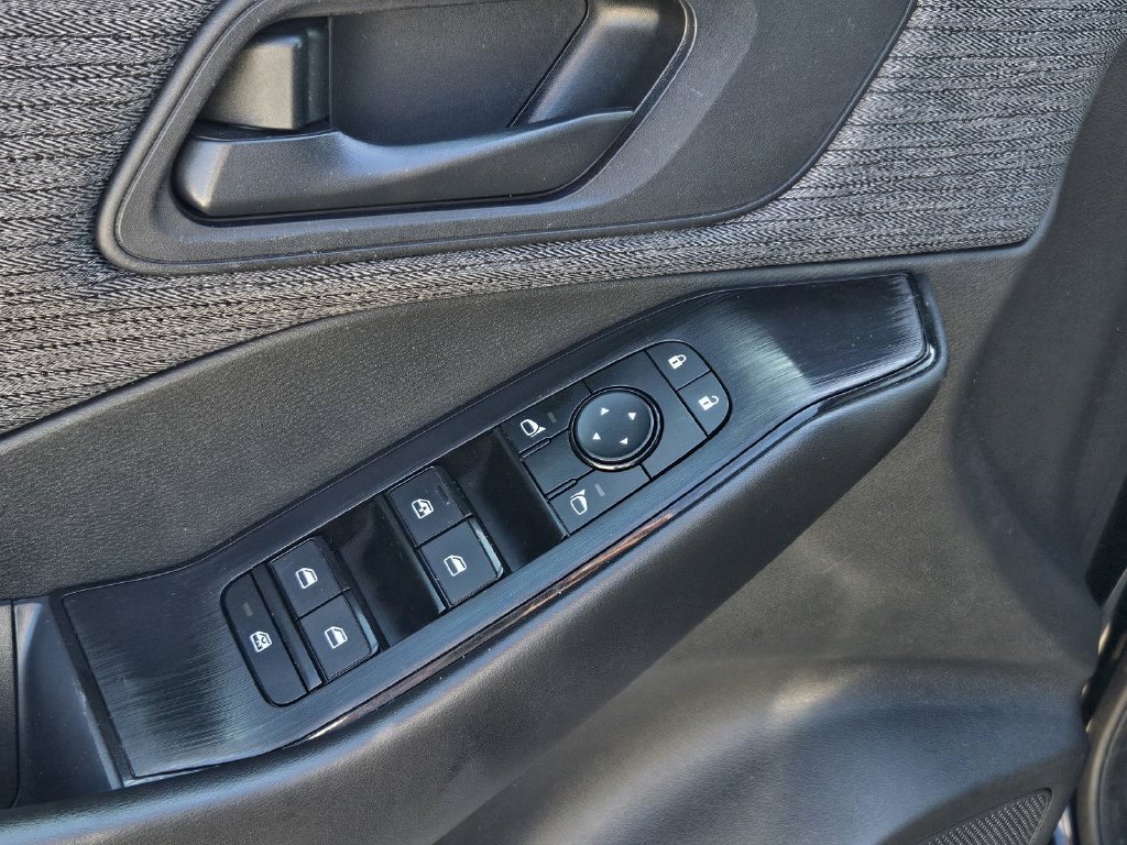 Certified 2023 Nissan Rogue S AWD/4WD image 17