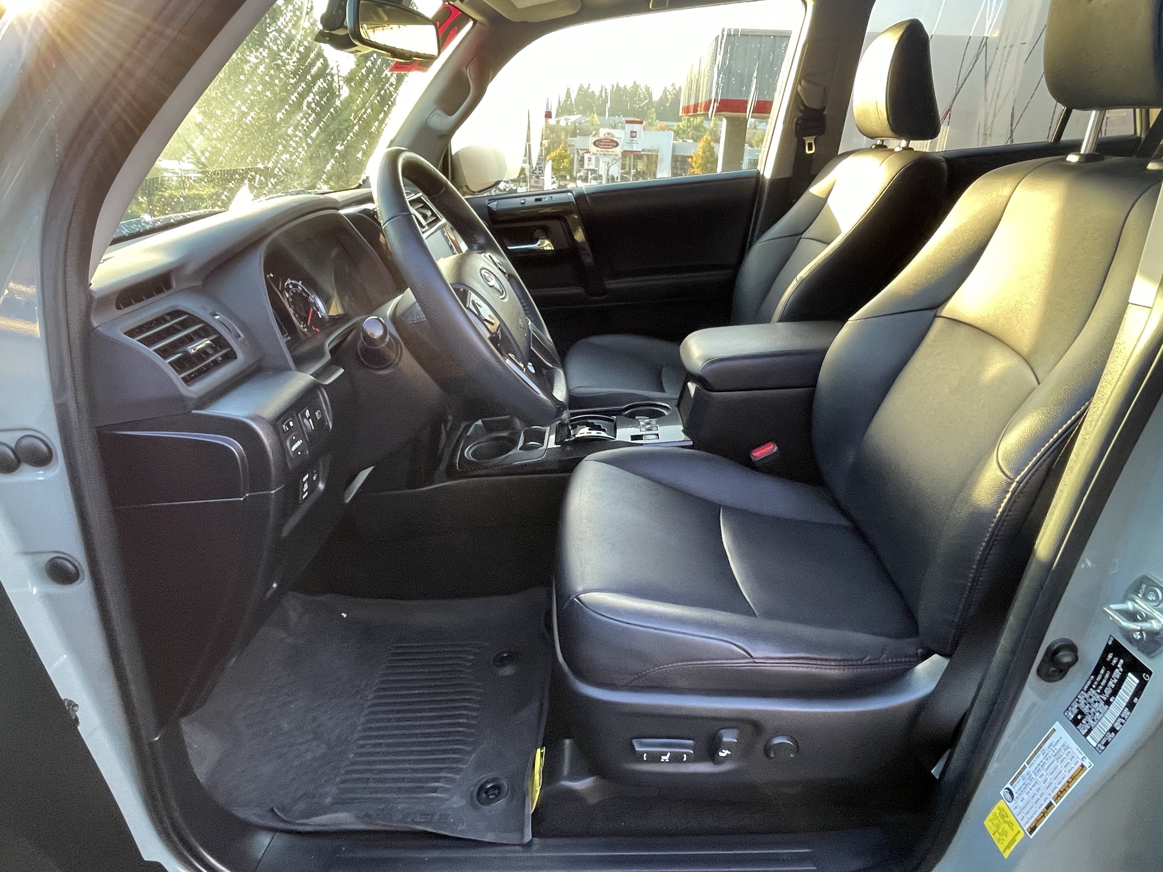 Certified 2022 Toyota 4Runner TRD Off-Road Premium w/ Moonroof Package AWD/4WD image 11
