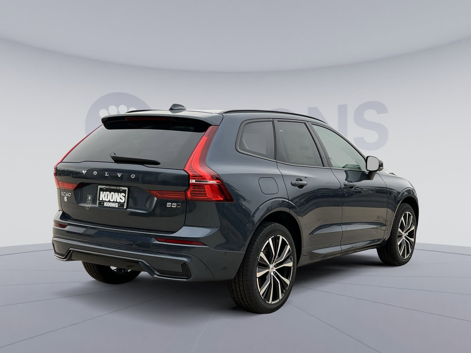 Used 2024 Volvo XC60 B5 Plus w/ Climate Package AWD/4WD image 7
