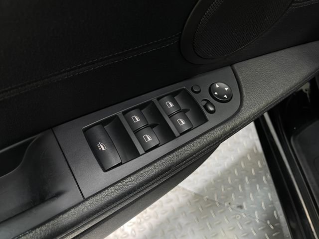 Used 2015 BMW Z4 sDrive28i image 14