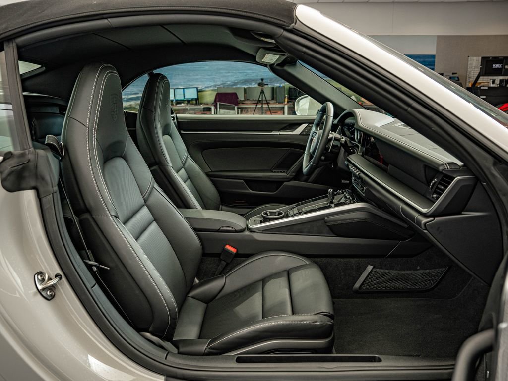 Used 2024 Porsche 911 Carrera S RWD image 54
