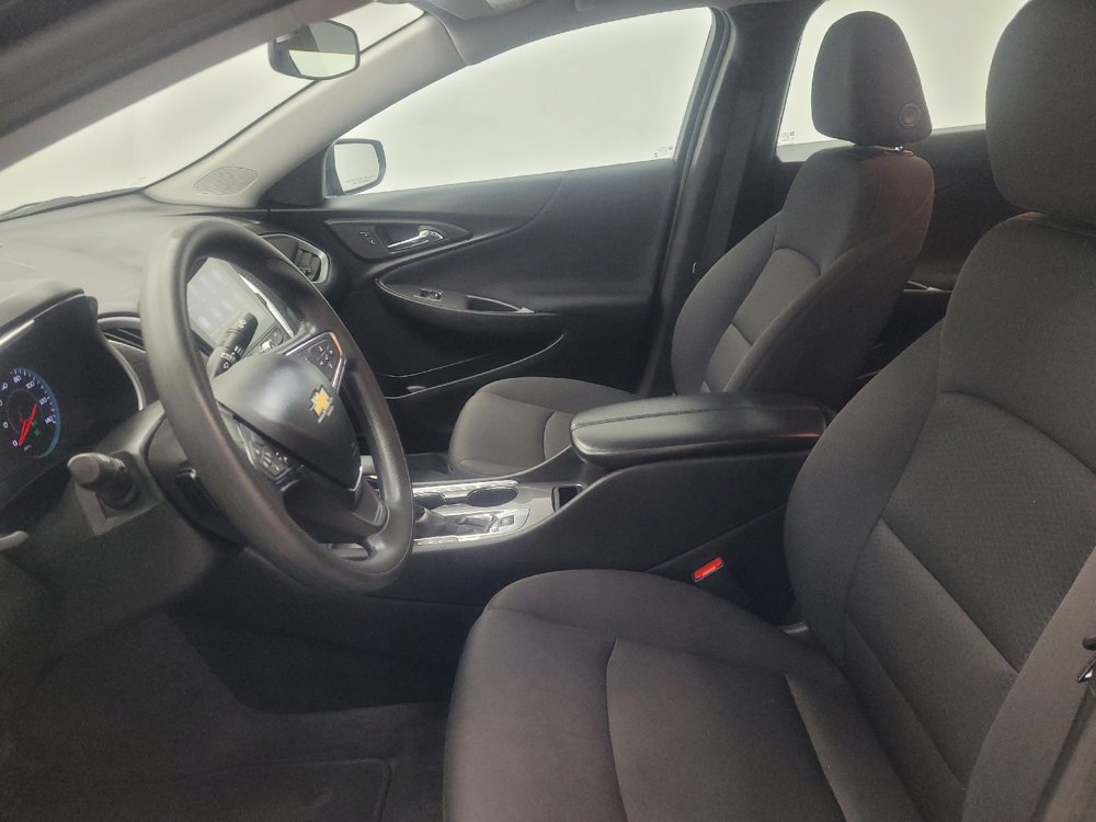 Used 2023 Chevrolet Malibu LT image 17