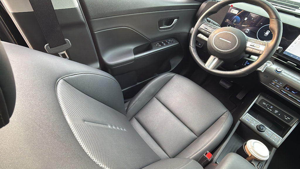 Certified 2026 Hyundai Kona Limited AWD/4WD image 14