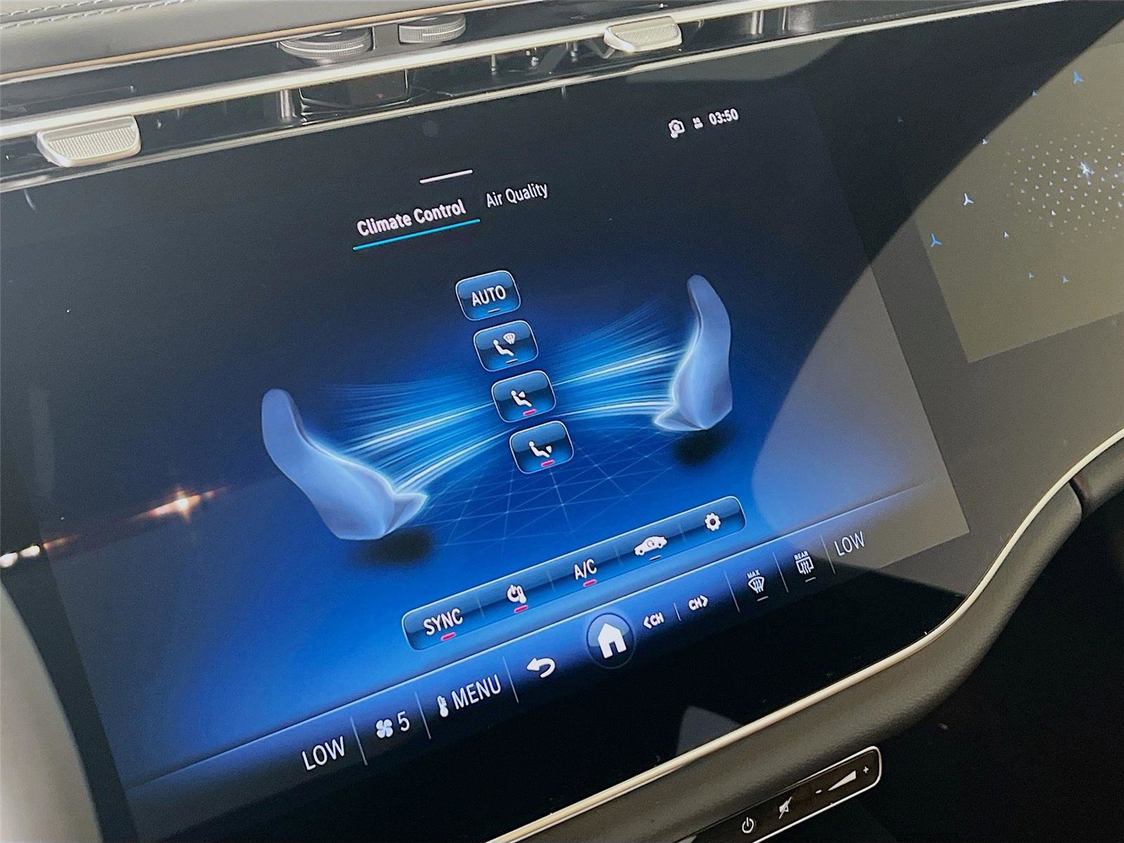 Used 2025 Mercedes-Benz E 450 4MATIC All-Terrain Wagon image 14