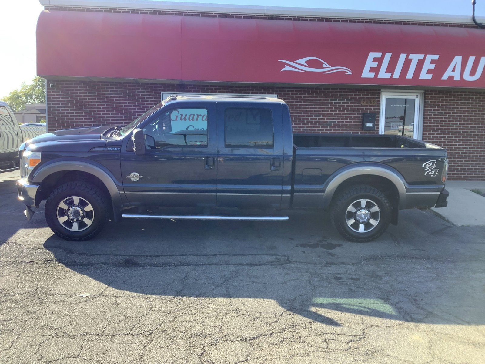 Used 2013 Ford F250 Lariat w/ Lariat Interior Pkg image 4