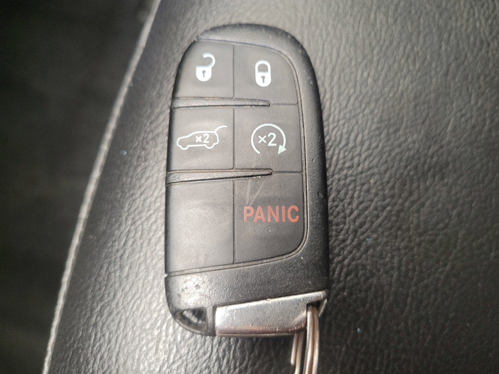 Used 2019 Jeep Compass Latitude w/ Popular Equipment Group AWD/4WD image 32