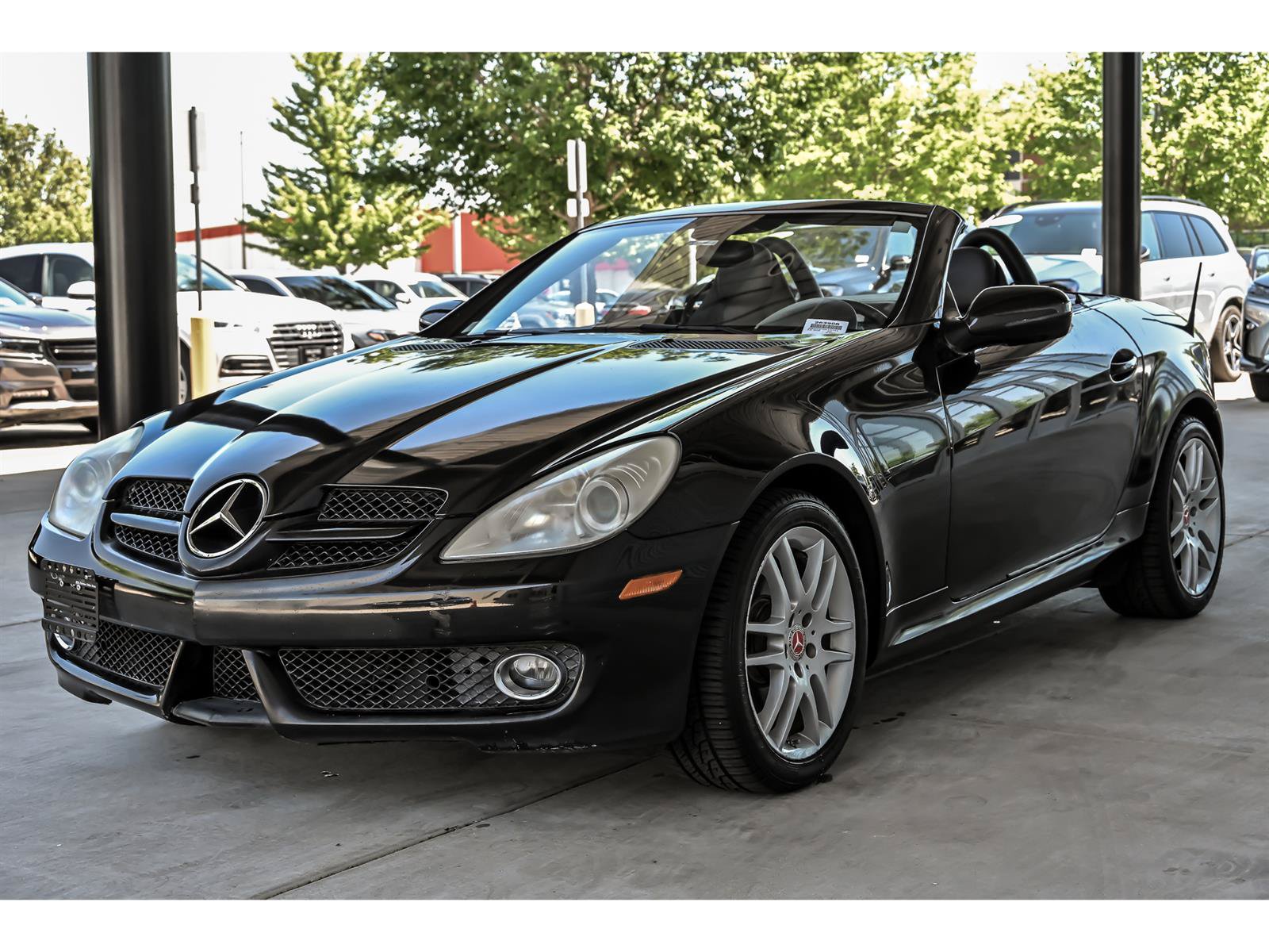 Used 2009 Mercedes-Benz SLK 300 image 5