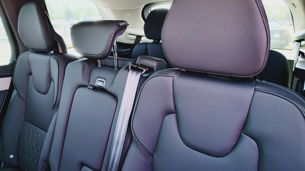 New 2026 Volvo XC90 B6 Plus w/ Protection Package Premier image 26