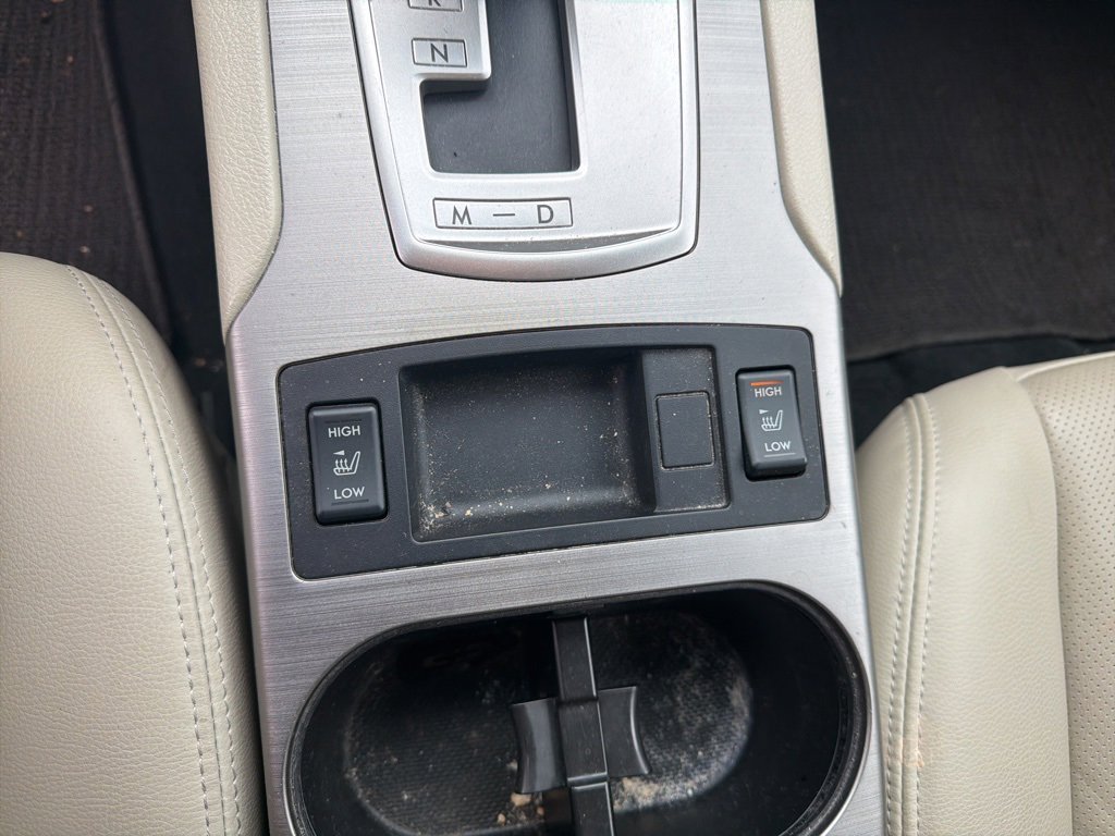 Used 2011 Subaru Outback 2.5i Limited image 19