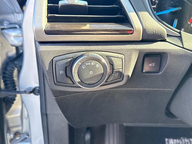 Used 2014 Ford Fusion SE w/ Equipment Group 202A image 28