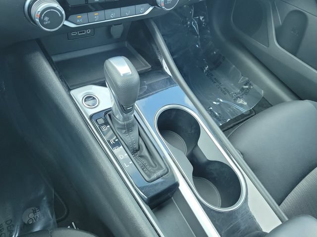 Used 2024 Nissan Altima 2.5 SV FWD image 32