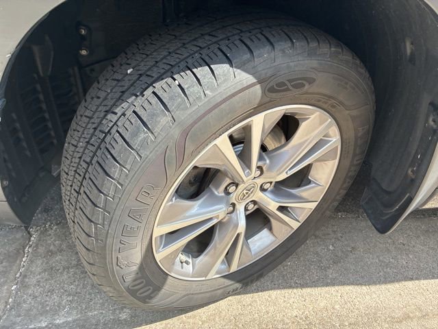 Used 2015 Toyota Highlander XLE AWD/4WD image 53