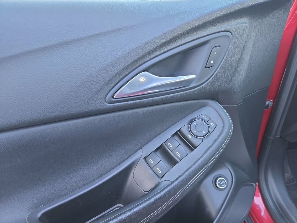 Used 2021 Buick Encore GX Select w/ Advanced Technology Package image 14