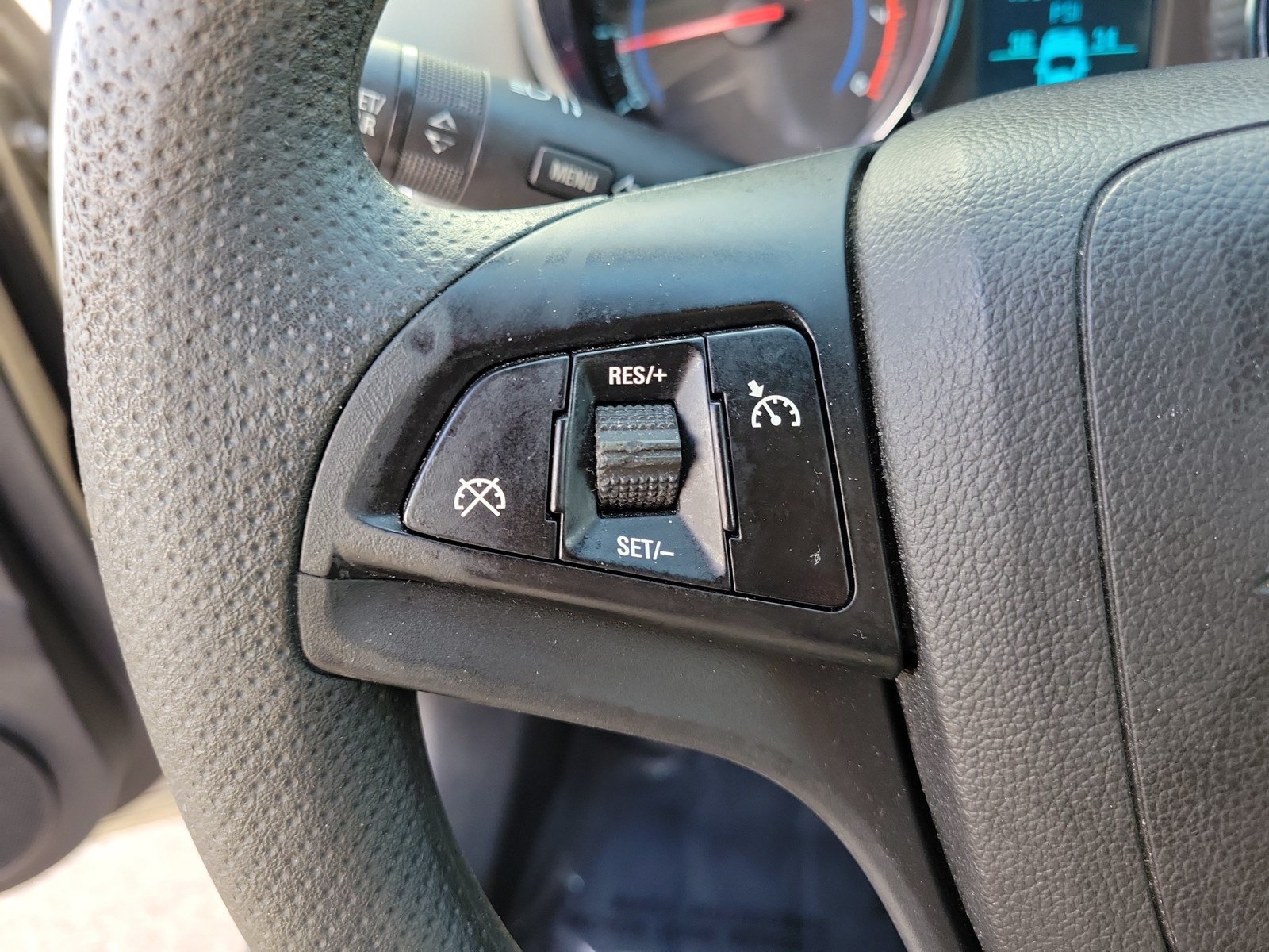 Used 2015 Chevrolet Cruze LT w/ Enhanced Safety Package FWD image 18