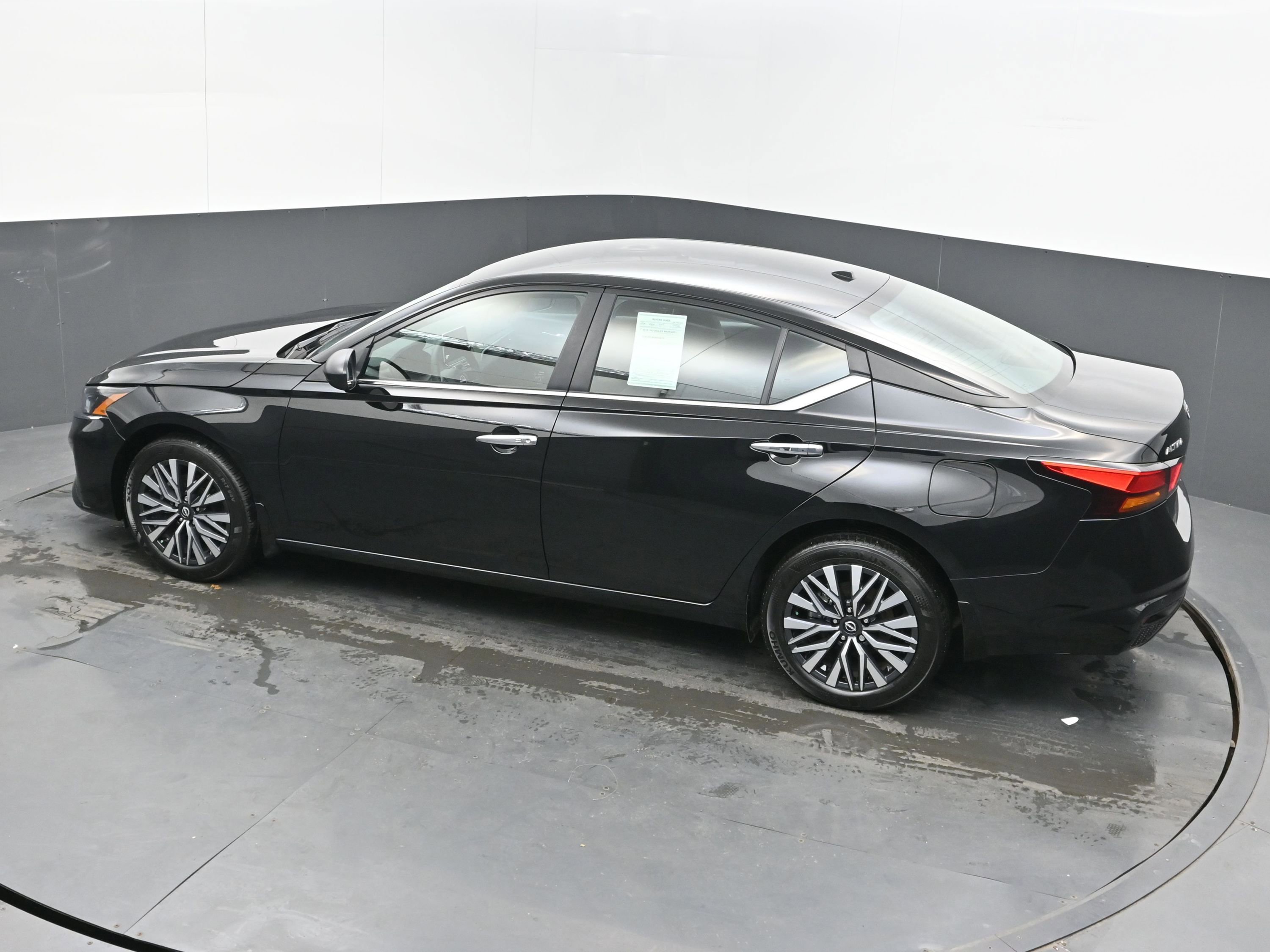 Certified 2025 Nissan Altima 2.5 SV image 34