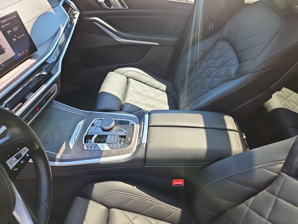 Used 2024 BMW X5 xDrive40i AWD/4WD image 27
