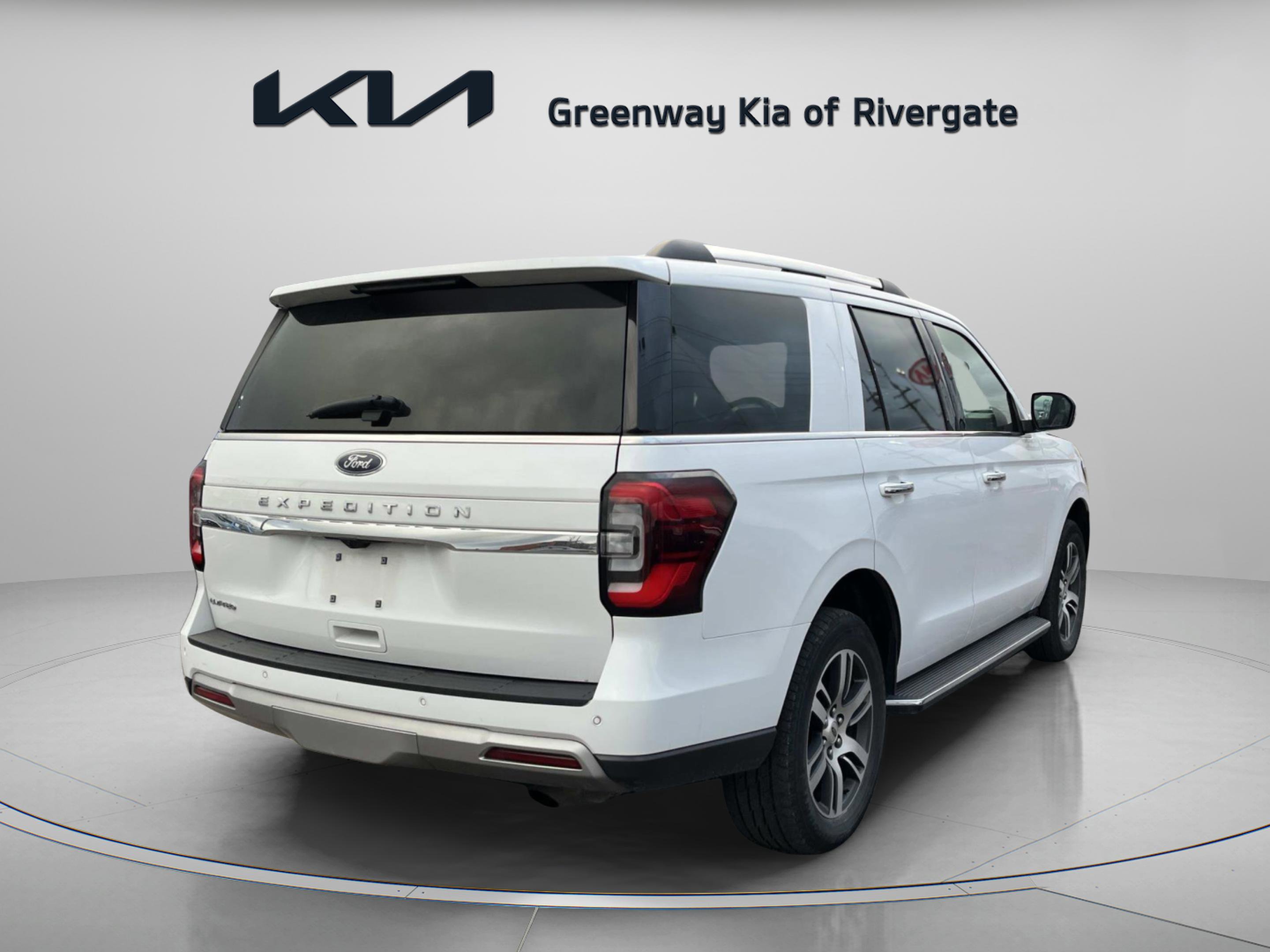 Used 2023 Ford Expedition Limited image 7