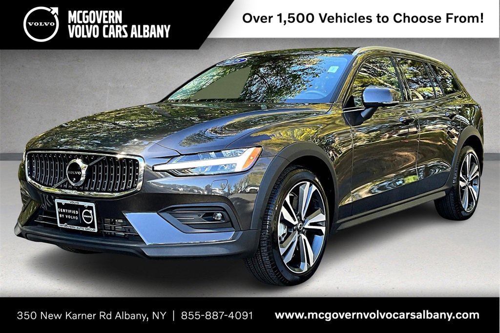 Certified 2025 Volvo V60 B5 Cross Country Plus w/ Climate Package