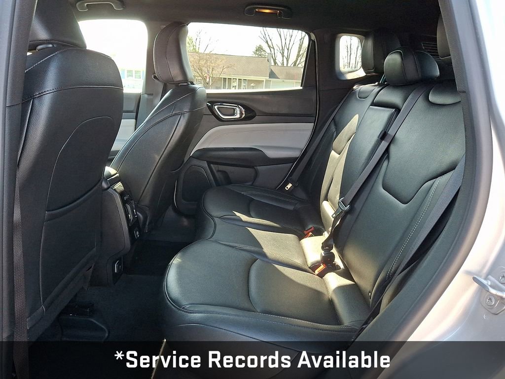 Used 2025 Jeep Compass Limited image 11