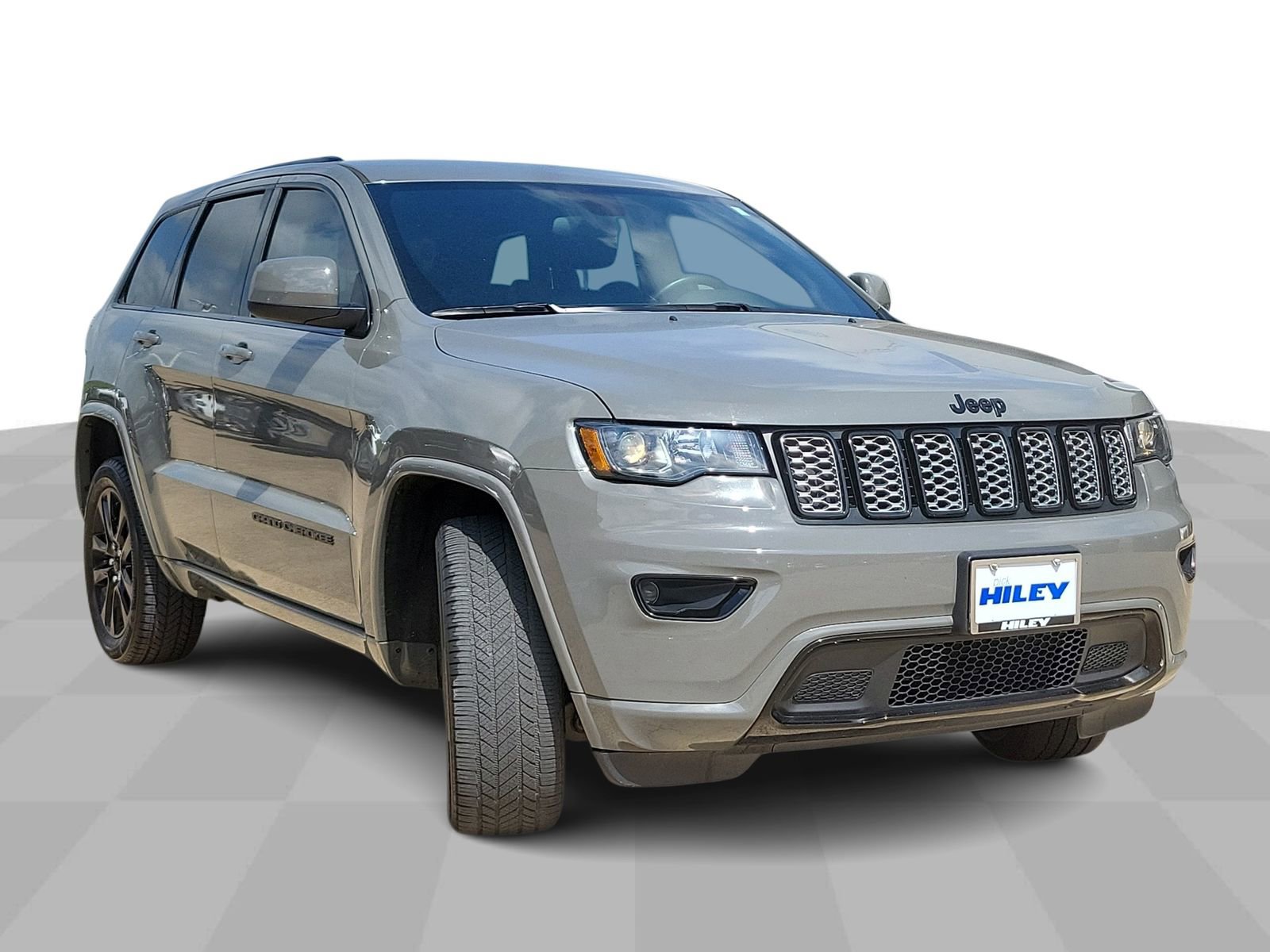 Used 2021 Jeep Grand Cherokee Laredo X AWD/4WD image 2