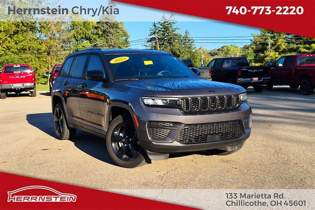 Used 2023 Jeep Grand Cherokee Altitude