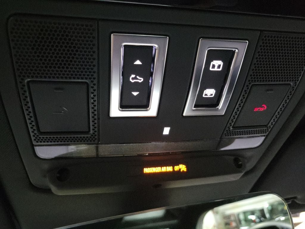 New 2026 Land Rover Defender 90 X-Dynamic SE AWD/4WD image 21