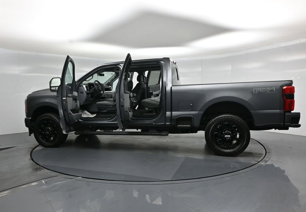Certified 2023 Ford F350 XLT w/ Black Appearance Package AWD/4WD image 34