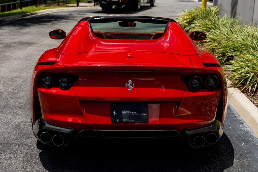 Used 2023 Ferrari 812 GTS RWD image 4
