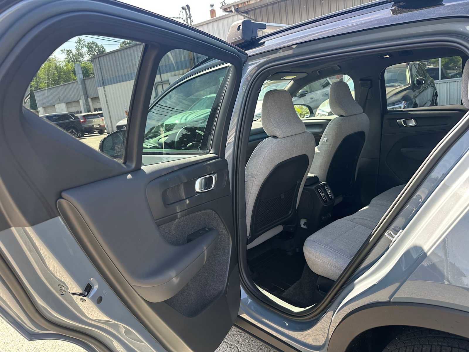 Certified 2023 Volvo XC40 Recharge Ultimate AWD/4WD image 16