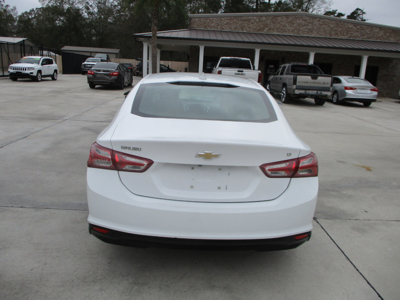 Used 2021 Chevrolet Malibu LT image 30