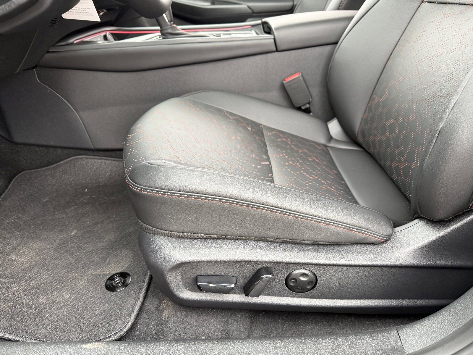 New 2026 Nissan Sentra SR w/ SR Premium Package image 22