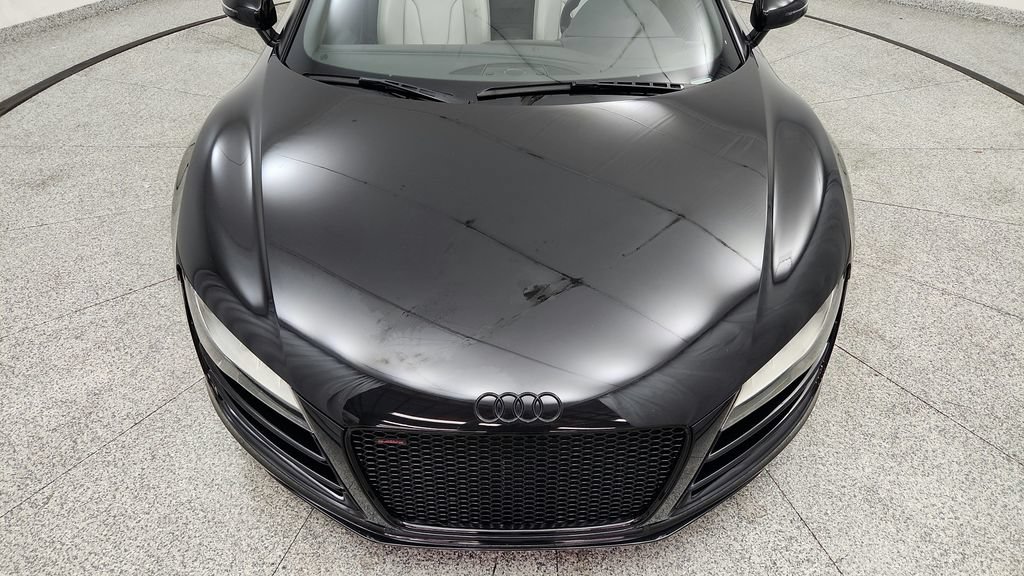 Used 2011 Audi R8 V10 w/ Enhanced Leather Pkg AWD/4WD image 38
