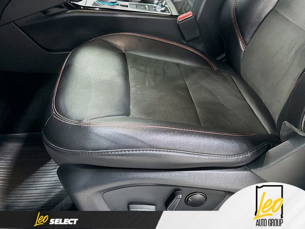 Used 2023 Ford Explorer ST-Line w/ Class IV Trailer Tow Package image 20