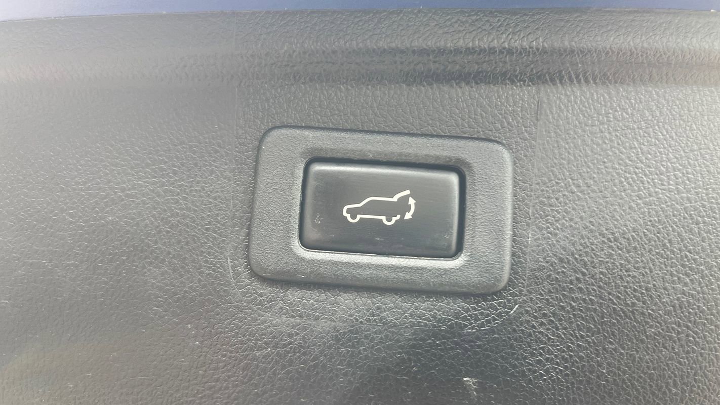 Used 2017 Subaru Outback 2.5i Limited AWD/4WD image 26