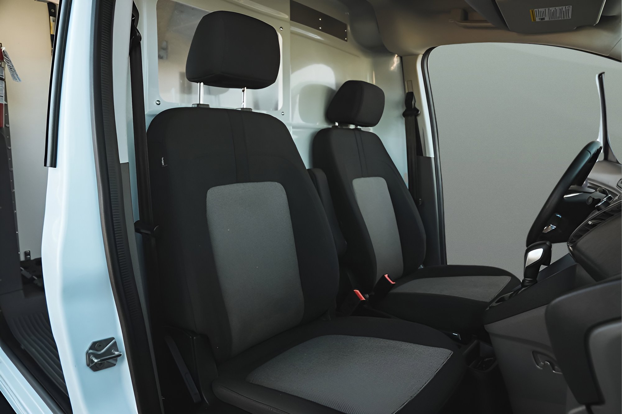 Used 2023 Ford Transit Connect XL FWD image 17