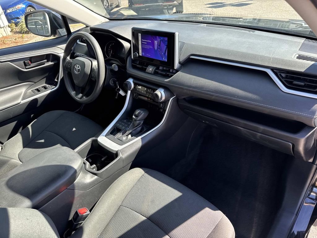 Used 2024 Toyota RAV4 LE image 13