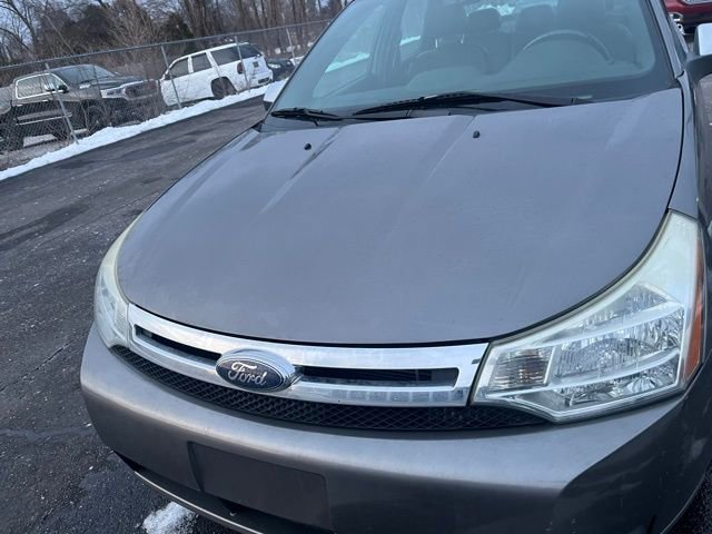 Used 2009 Ford Focus SEL image 9