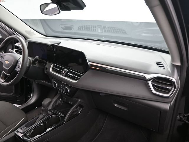 Used 2025 Chevrolet TrailBlazer LT FWD image 27
