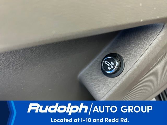 Used 2019 Chevrolet Traverse LT image 14