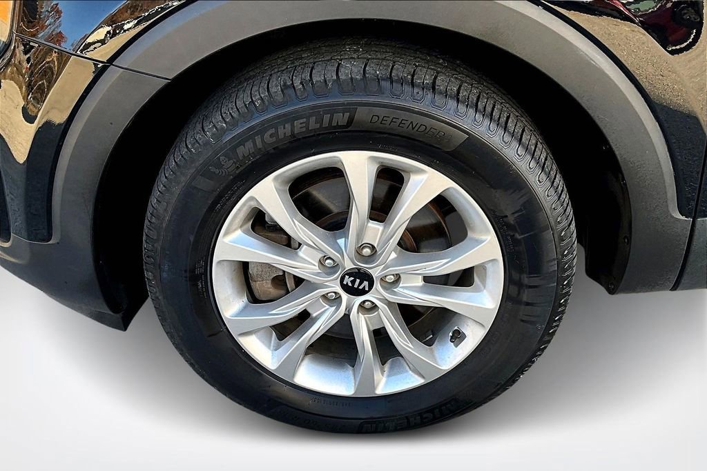 Used 2021 Kia Telluride LX image 34