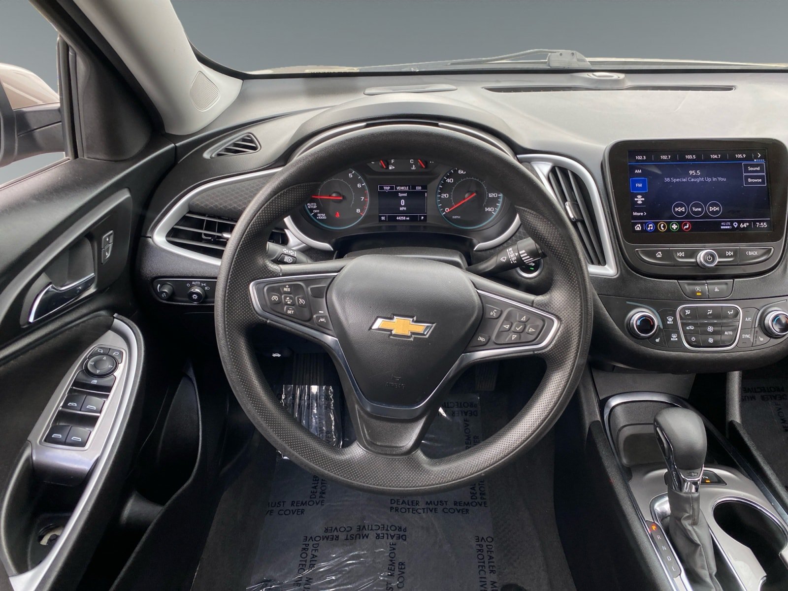 Used 2024 Chevrolet Malibu LT FWD image 12